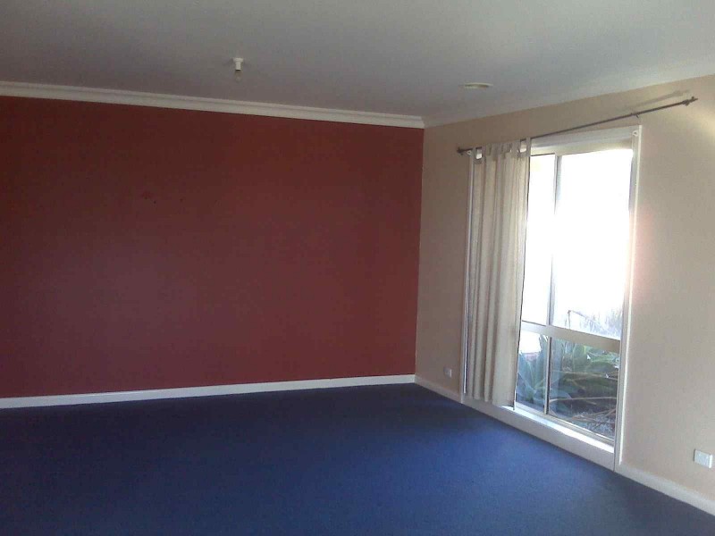 10 McCubbin Way, Berwick VIC 3806