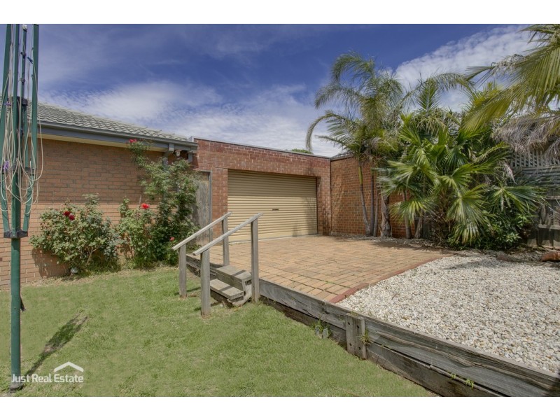 72 Springfield Crescent, Hampton Park VIC 3976