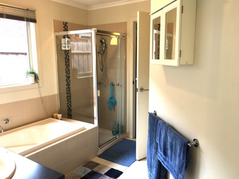 71 Melzak Way, Berwick VIC 3806