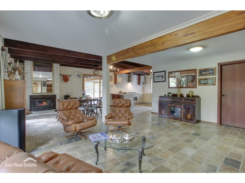 26 Stoney Creek Road, Beaconsfield Upper VIC 3808