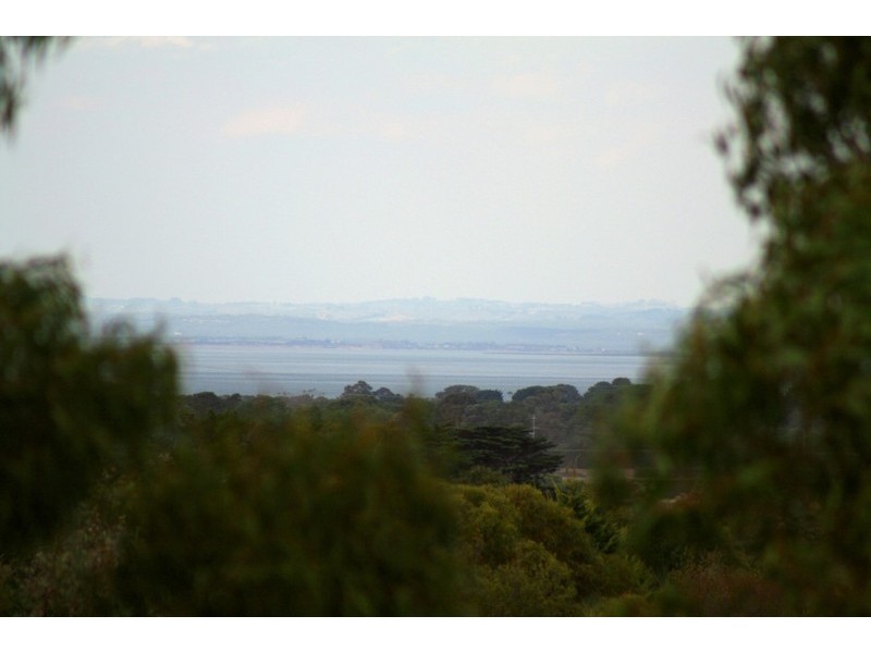 1 Chesterfield Road, Somerville VIC 3912