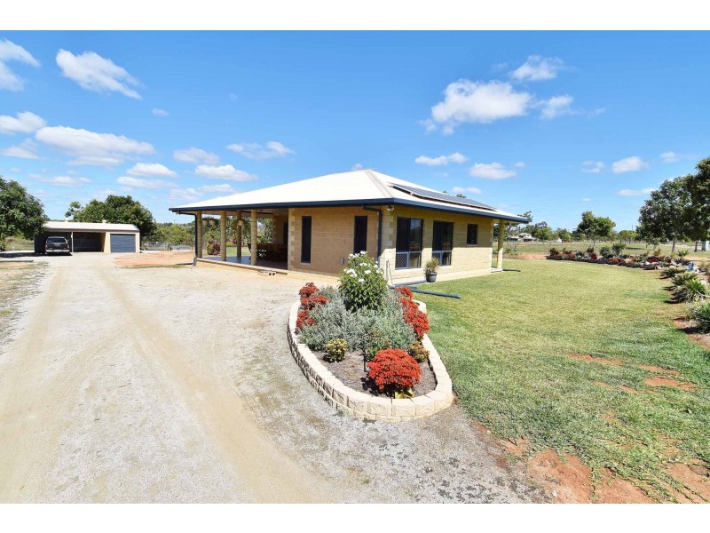 16 Jardine Street, Charters Towers QLD 4820
