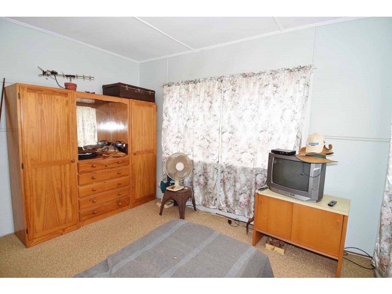 116 Charters Towers, Charters Towers QLD 4820
