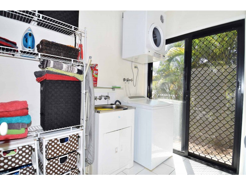 4 WATER STREET, Richmond Hill QLD 4820