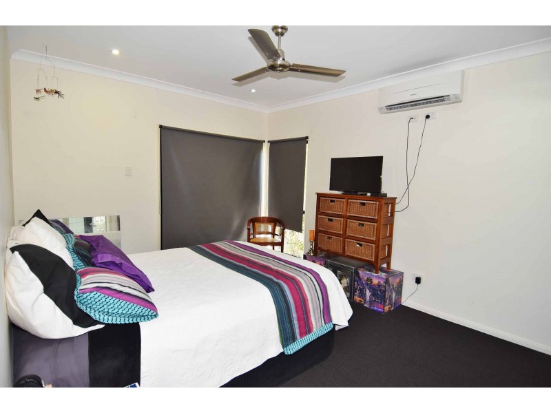 4 WATER STREET, Richmond Hill QLD 4820