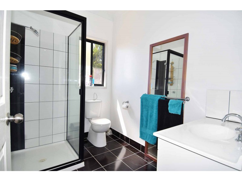 4 WATER STREET, Richmond Hill QLD 4820