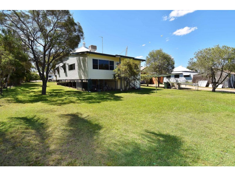 43 YORK STREET, Queenton QLD 4820