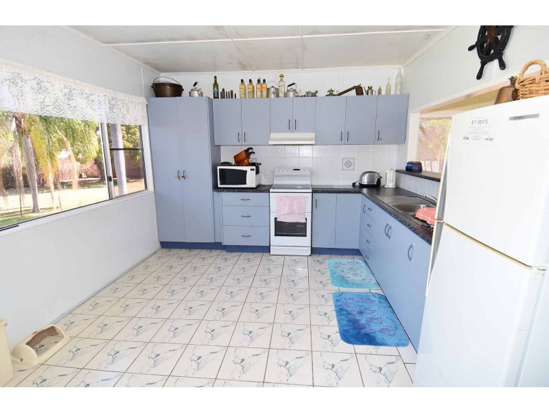 43 YORK STREET, Queenton QLD 4820