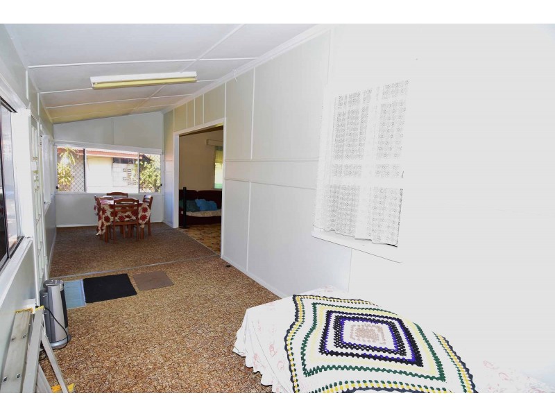 43 YORK STREET, Queenton QLD 4820