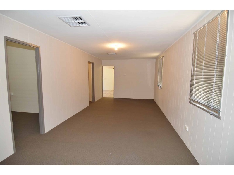 22 BRISK STREET, Queenton QLD 4820