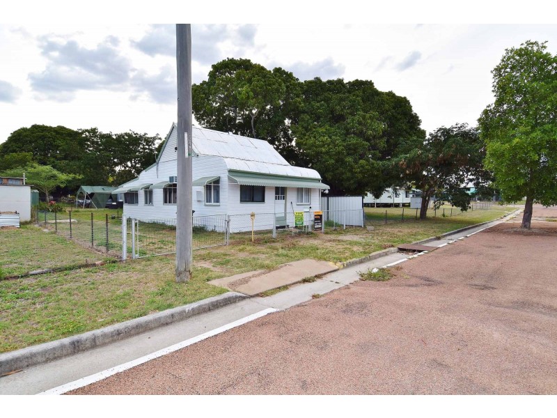 20 Marion Street, Charters Towers City QLD 4820