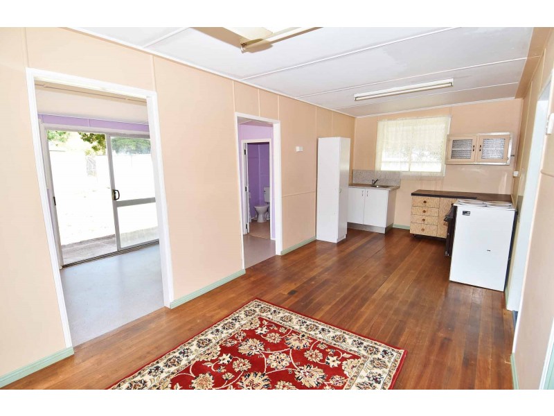 20 Marion Street, Charters Towers City QLD 4820