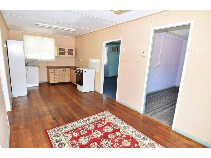 20 Marion Street, Charters Towers City QLD 4820