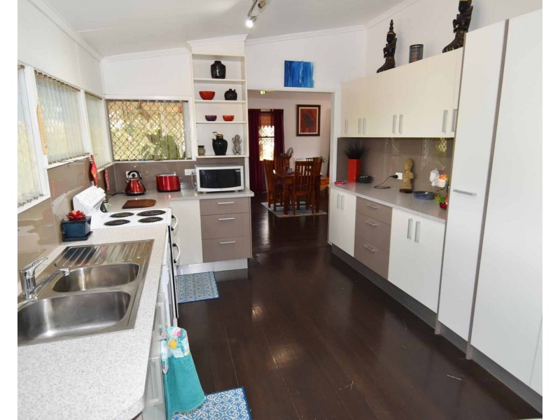 8 Hodgkinson Street, Charters Towers City QLD 4820