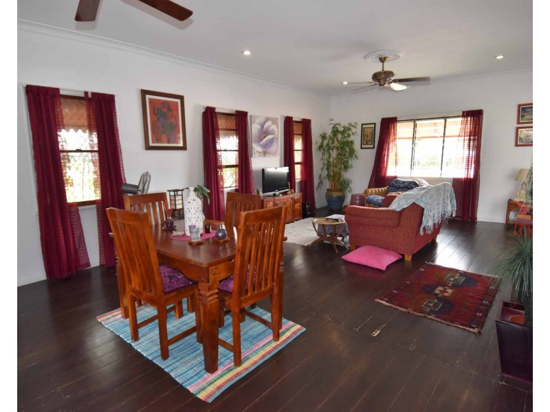 8 Hodgkinson Street, Charters Towers City QLD 4820