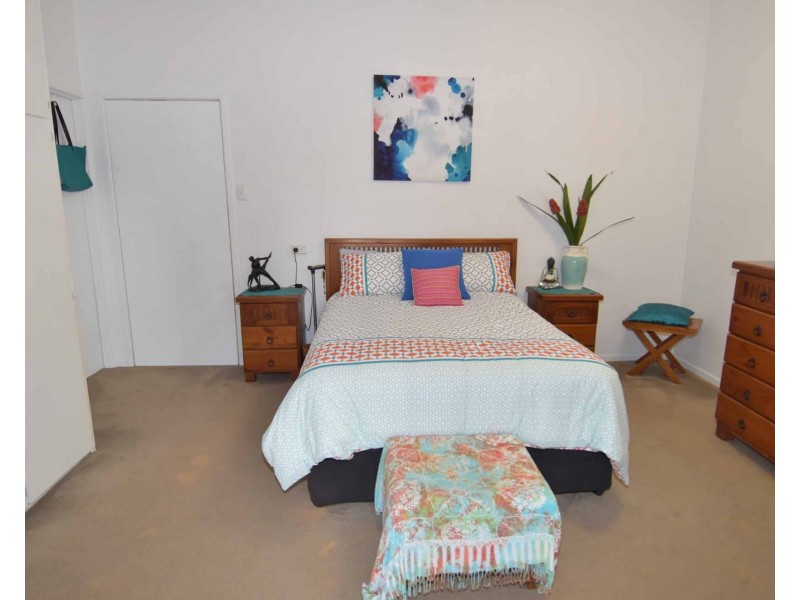 8 Hodgkinson Street, Charters Towers City QLD 4820