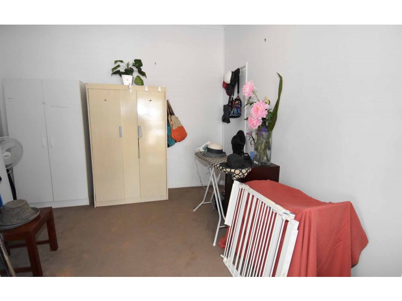 8 Hodgkinson Street, Charters Towers City QLD 4820