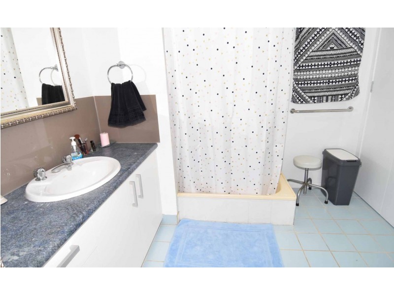 8 Hodgkinson Street, Charters Towers City QLD 4820