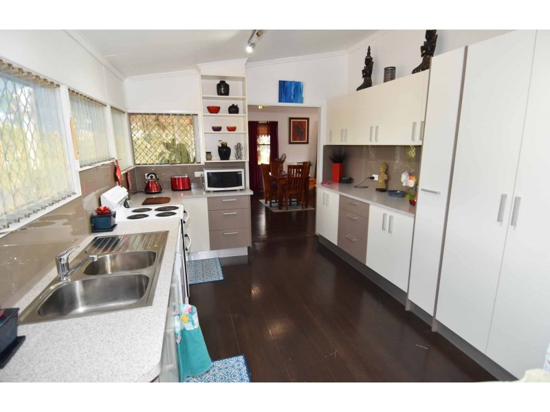 8 Hodgkinson Street, Charters Towers City QLD 4820