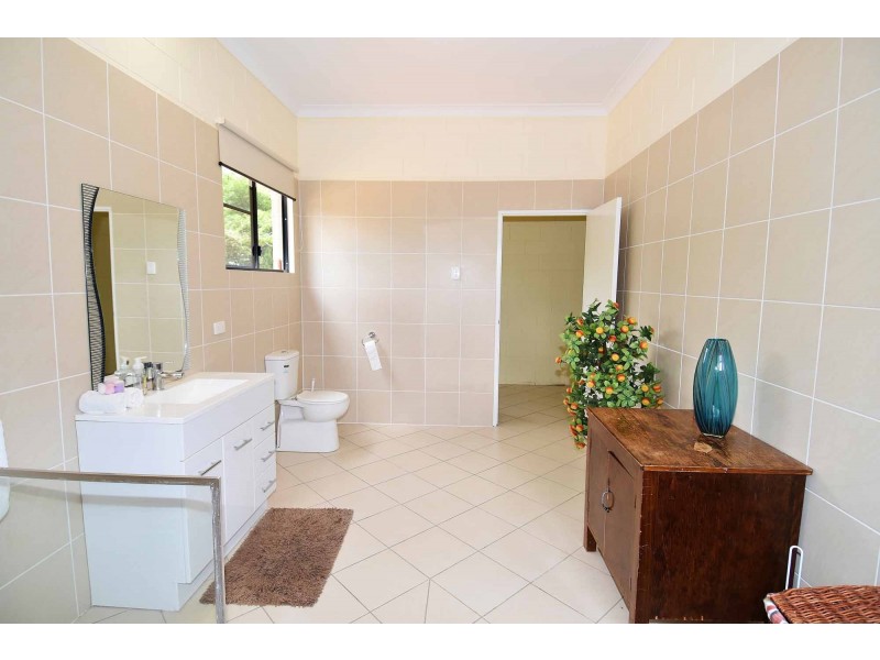 57 Axford Road, Toll QLD 4820