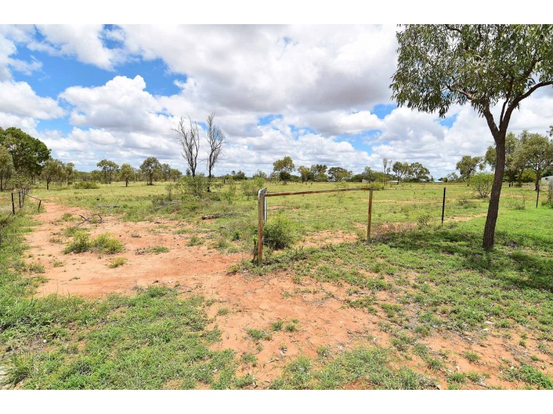 7 TORS VIEW ROAD, Broughton QLD 4820