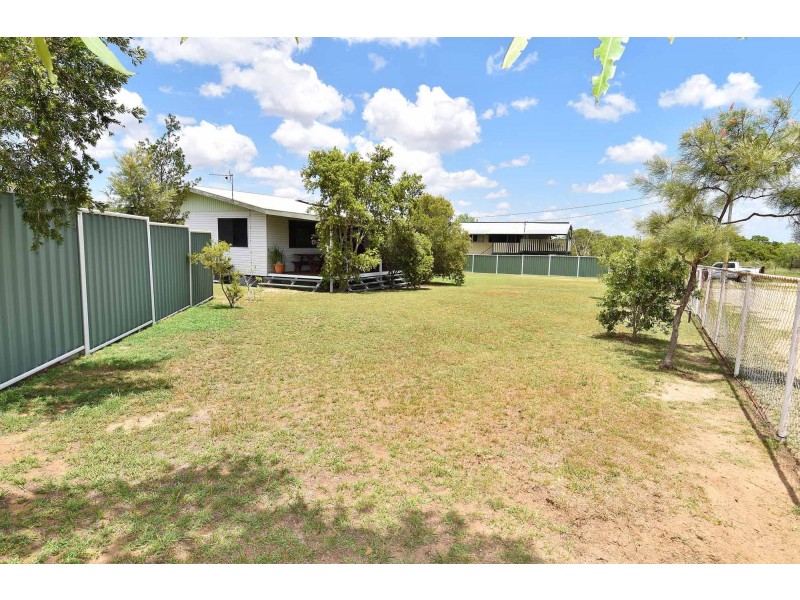 15 Hegarty Road, Southern Cross QLD 4820