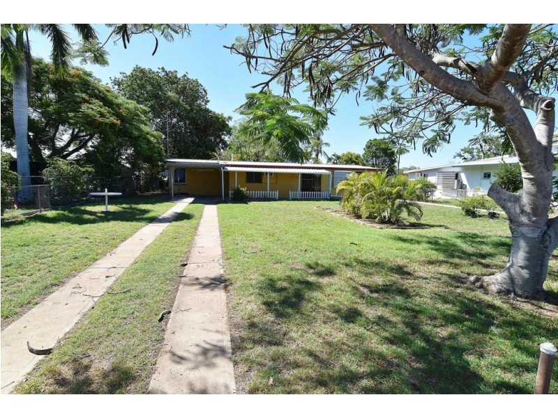 42 MACKAY STREET, Pentland QLD 4816