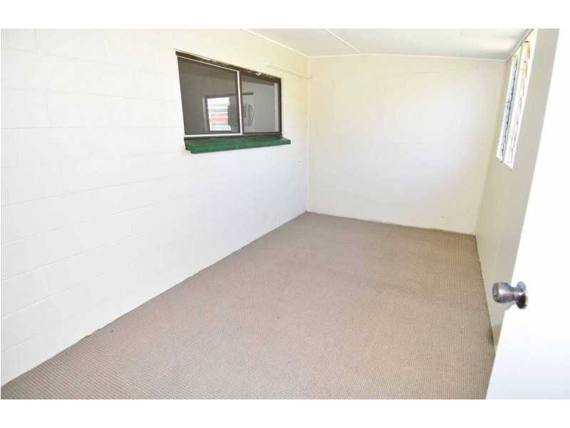 42 MACKAY STREET, Pentland QLD 4816