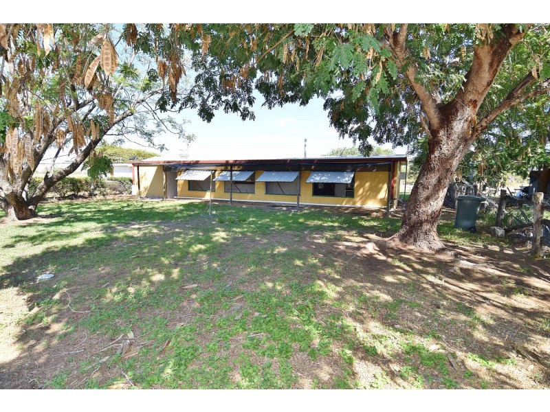 42 MACKAY STREET, Pentland QLD 4816