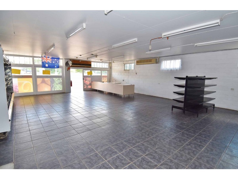 69 HACKETT TERRACE, Richmond Hill QLD 4820