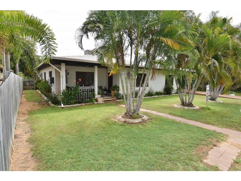 25 BROWN STREET, Towers Hill QLD 4820