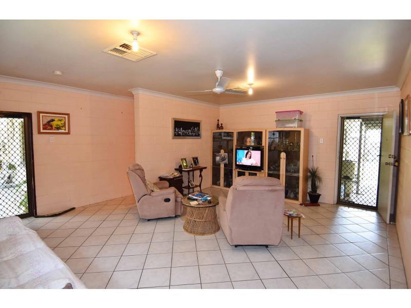 25 BROWN STREET, Towers Hill QLD 4820