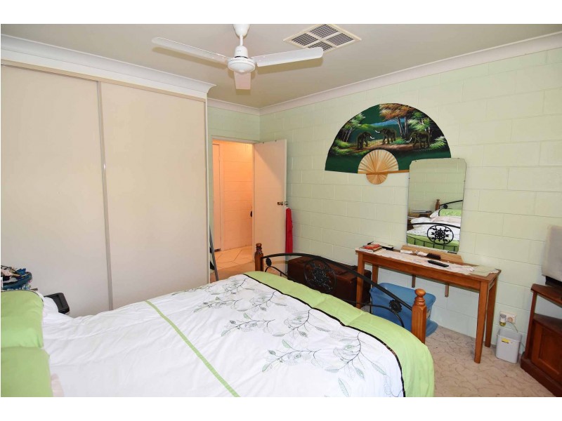 25 BROWN STREET, Towers Hill QLD 4820