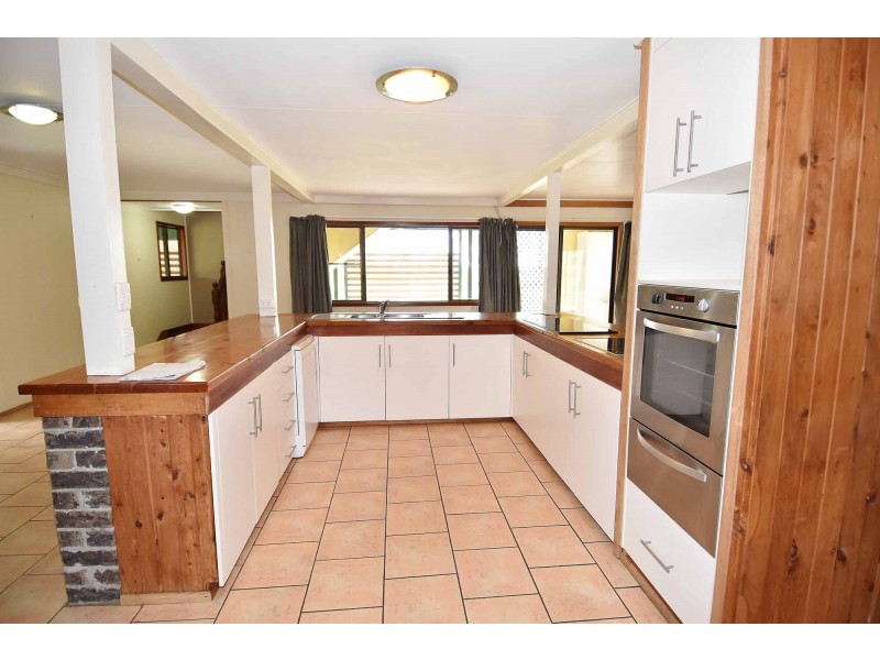 104 VIEW STREET, Southern Cross QLD 4820
