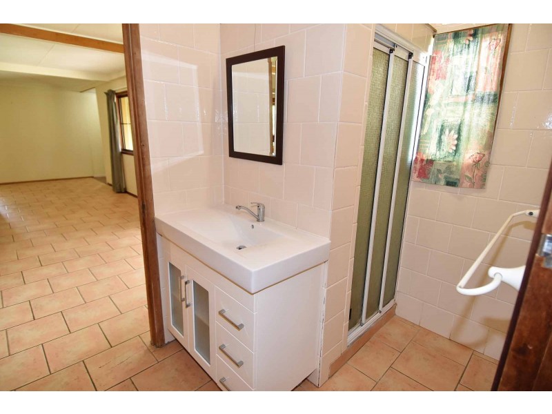 104 VIEW STREET, Southern Cross QLD 4820
