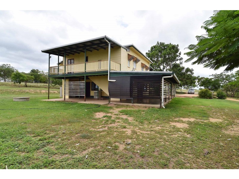 104 VIEW STREET, Southern Cross QLD 4820