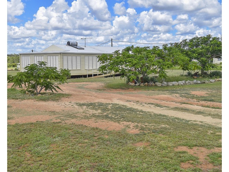 60 Jardine Street, Charters Towers City QLD 4820