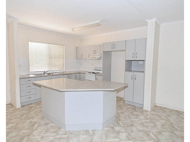 60 Jardine Street, Charters Towers City QLD 4820