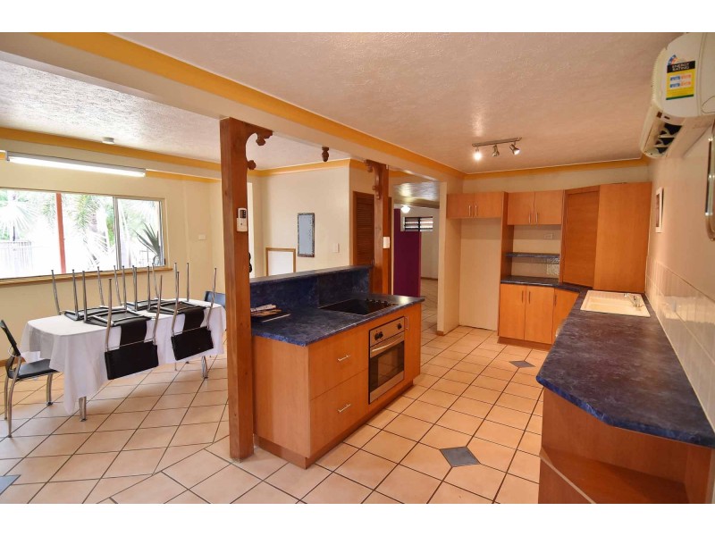 3 HICKS STREET, Richmond Hill QLD 4820