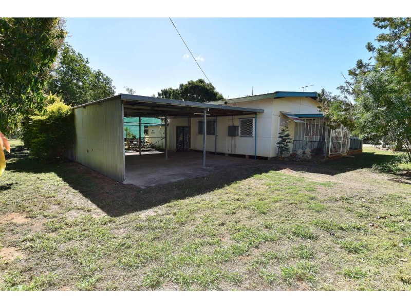 58 HICKS STREET, Richmond Hill QLD 4820