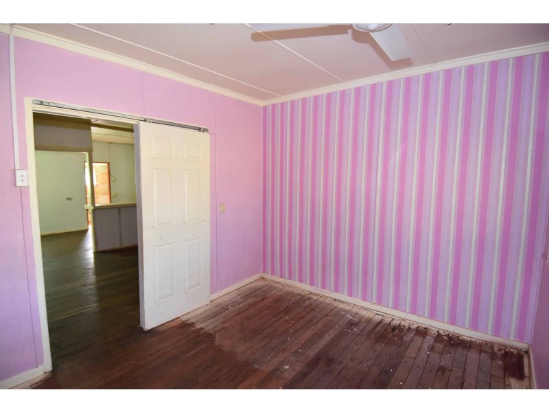 58 HICKS STREET, Richmond Hill QLD 4820