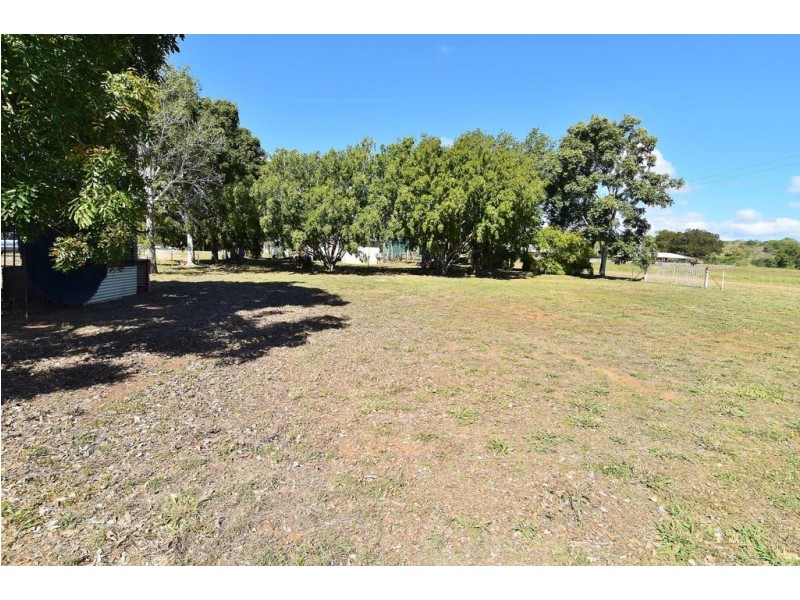 58 HICKS STREET, Richmond Hill QLD 4820