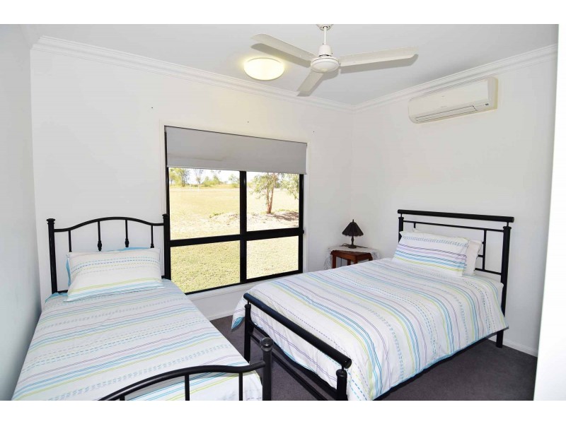 189 WEIR ROAD, Toll QLD 4820