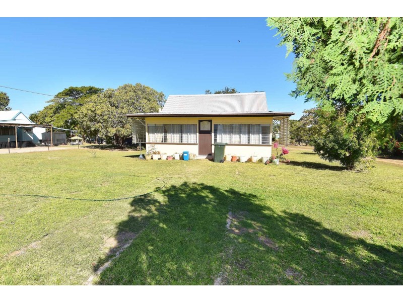 12 PHILLIPSON ROAD, Millchester QLD 4820