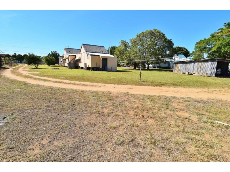 12 PHILLIPSON ROAD, Millchester QLD 4820