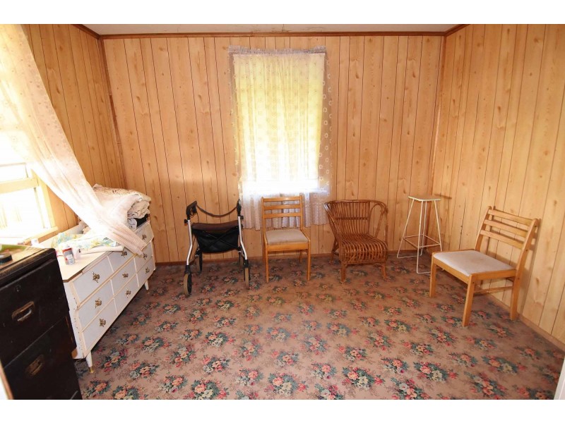 12 PHILLIPSON ROAD, Millchester QLD 4820