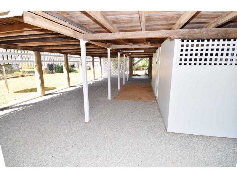 93 HACKETT TERRACE, Richmond Hill QLD 4820