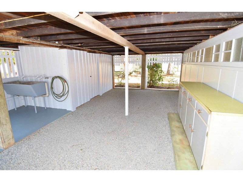 93 HACKETT TERRACE, Richmond Hill QLD 4820