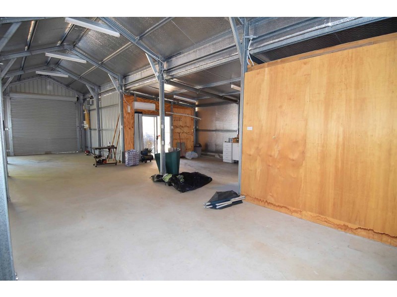 9 KIRRIMA COURT, Toll QLD 4820