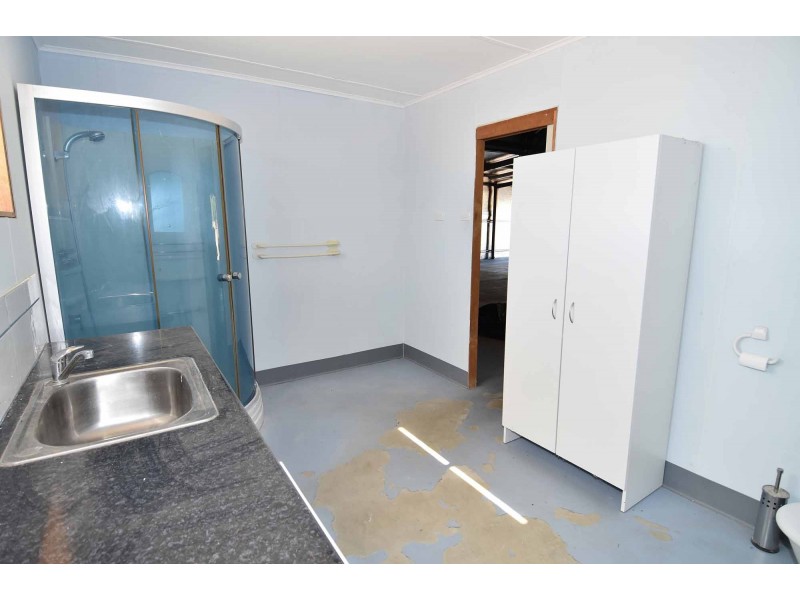 9 KIRRIMA COURT, Toll QLD 4820